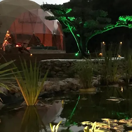 Domo Masia Cal Geperut Luxury tent Badalona