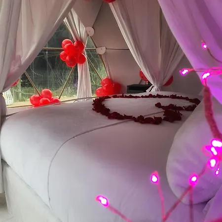 Domo Masia Cal Geperut Luxury tent