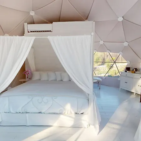Domo Masia Cal Geperut Luxury tent