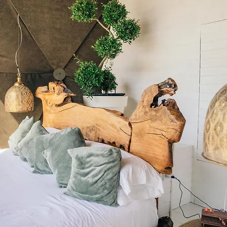 Luxury tent Domo Masia Cal Geperut Badalona